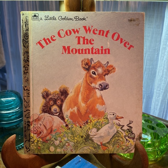 5 kids books Walt Disney’s Detective Mickey Mouse - Picture 5 of 12